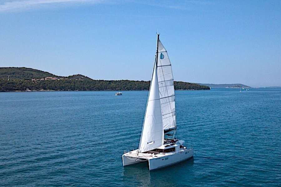 45-ft.-Lagoon-Catamaran-1