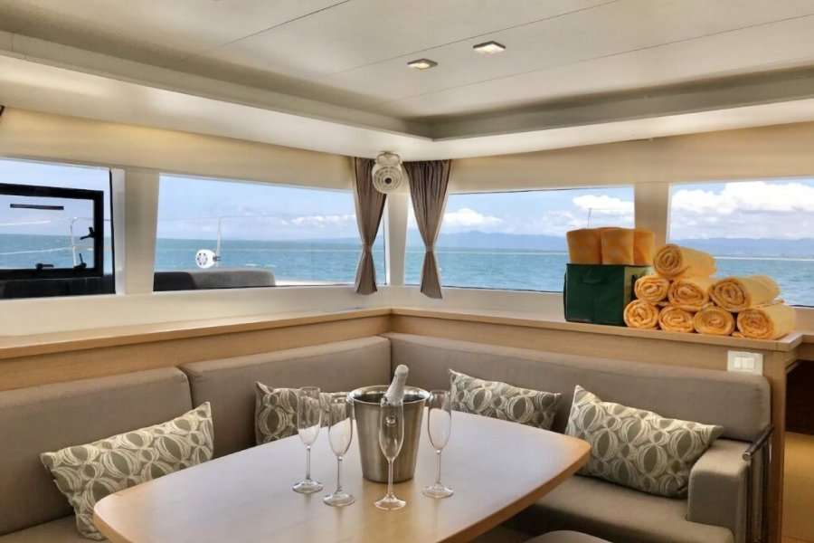 45-ft.-Lagoon-Catamaran-14