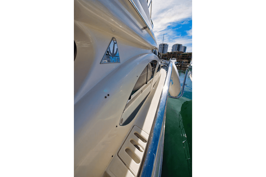 59-ft-Azimut-1
