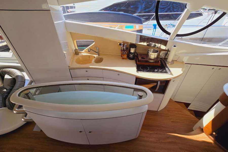 59 ft. Azimut
